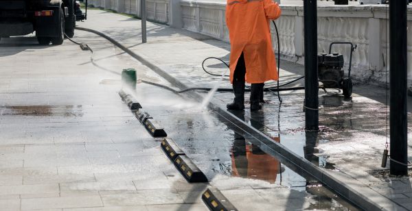 Parking Lot Pressure Washing in Park City