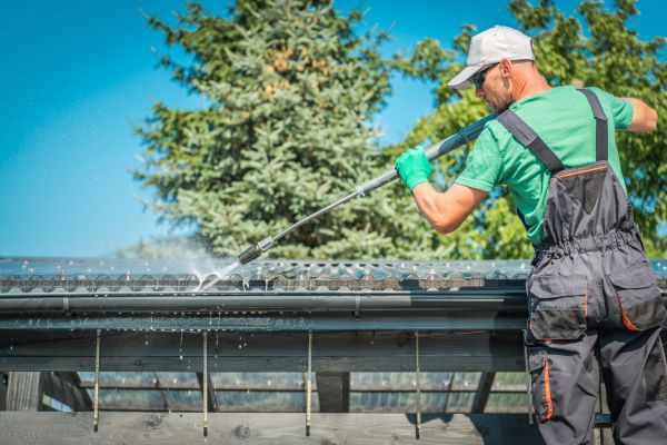 Cost of Gutter Power Washing in Park City