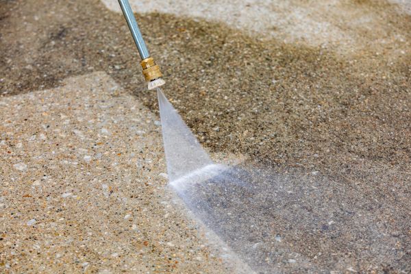 Cost of Driveway Pressure Cleaning in Park City