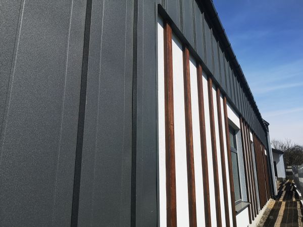 Cost of Aluminum Siding Power Washing in Park City