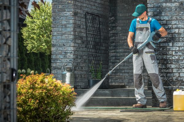 Outside House Cleaning in Park City