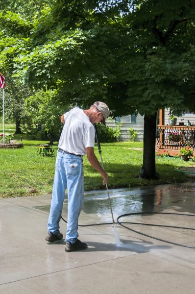 Cost of Driveway Concrete Cleaning in Park City