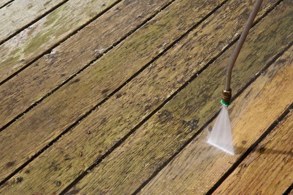 Cost of Deck Mold Removal in Park City