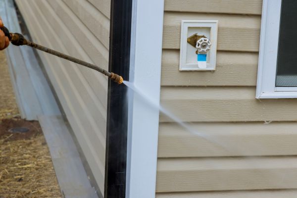 Cost of Vinyl Siding Cleaning in Park City